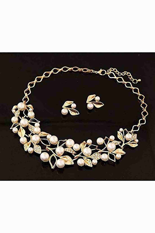 YouBella Stylish Latest Design Necklace Set Jewellery Set for Women Bwisher